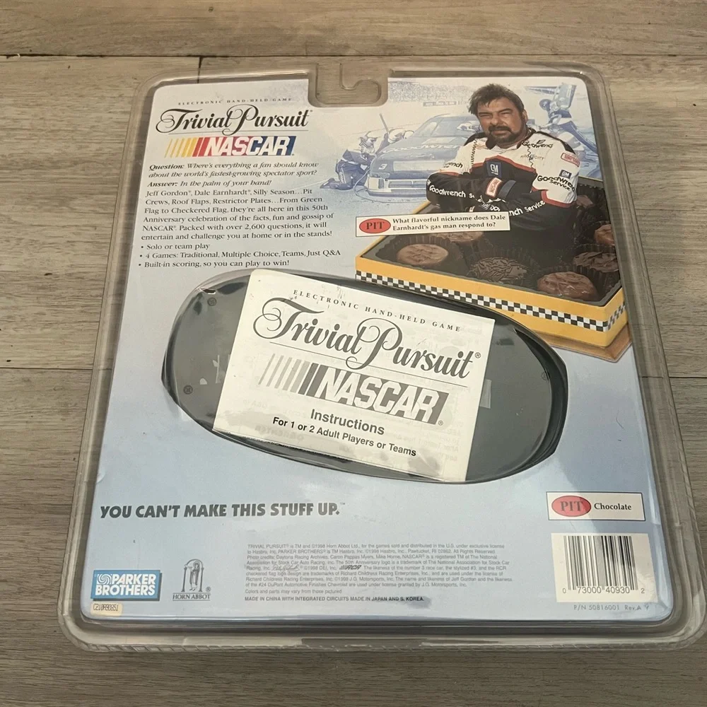 NASCAR Vintage trivial pursuit handheld video game New